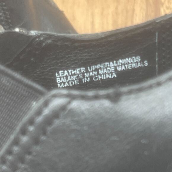 Born Booties Womens Size 7 M Ankle Black Leather Side Zip Shootie Boots Casual - Picture 9 of 9